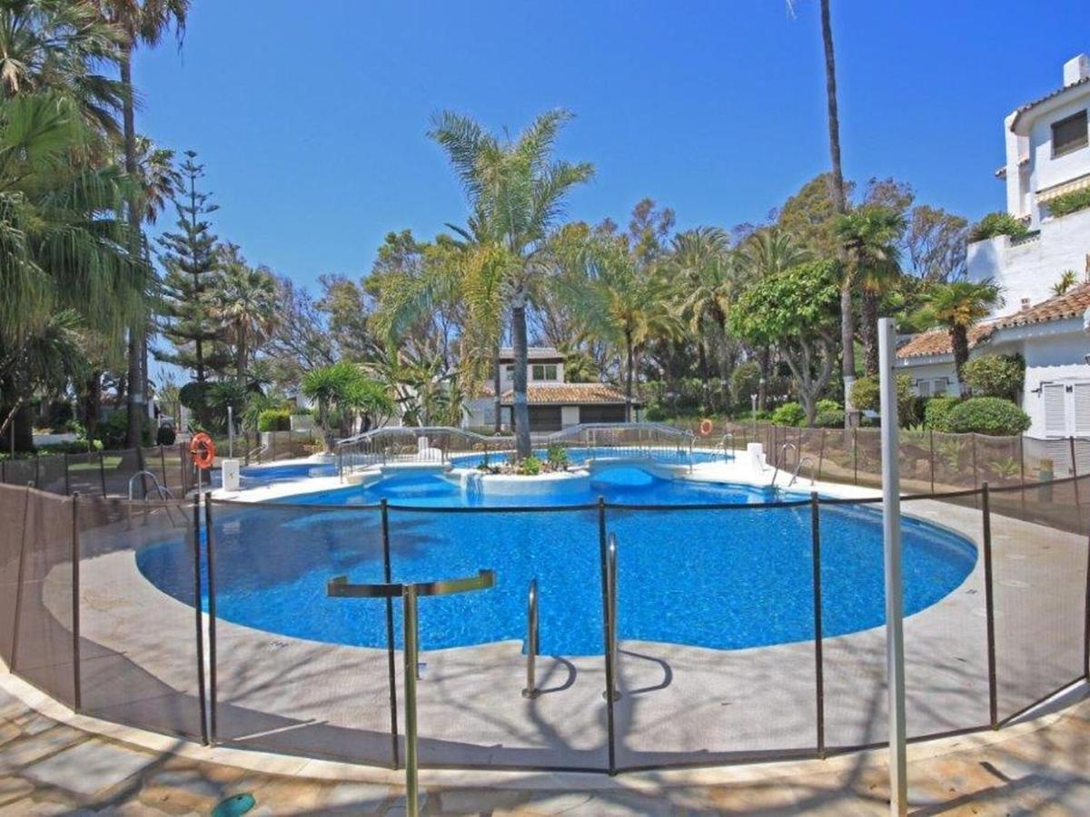 Belvilla By Oyo Golden Beach House Marbella Exterior foto